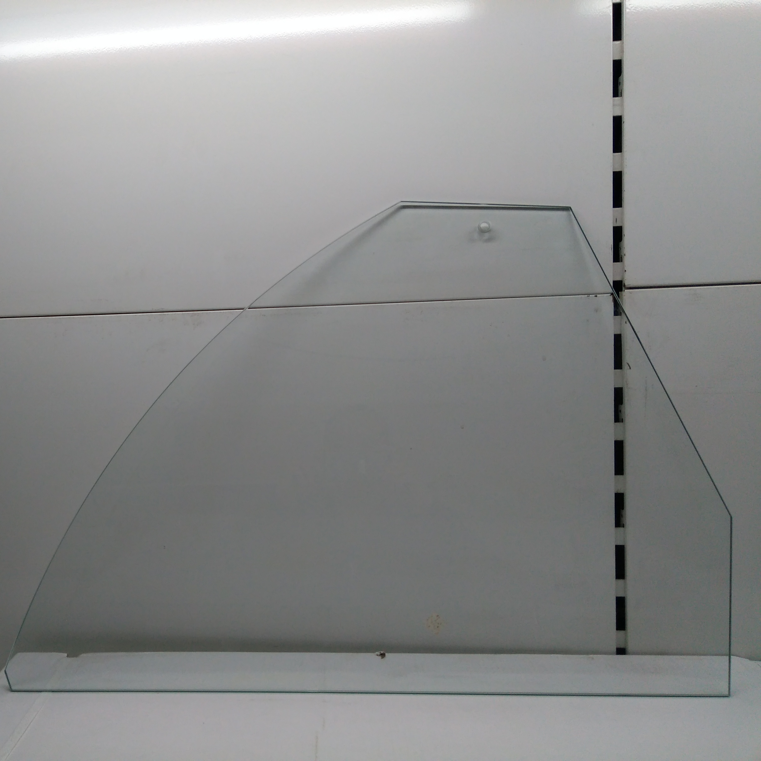 Стекло боковое прямое для холодильной витрины Двина (ВС).3000 руб . Двина ВСН и ВН 2500 руб.